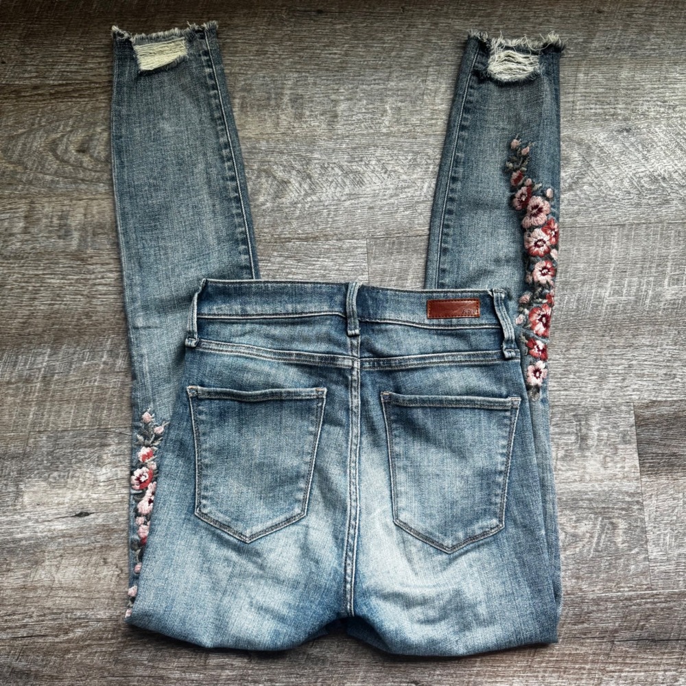 Abercrombie & Fitch Simone High Rise Ankle Jeans 25 0R Skinny Floral Embroidered